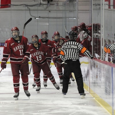 2021-2022Women's Ice Hockey