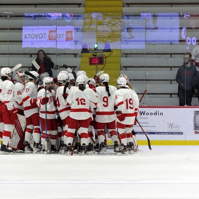 2021-2022Women's Ice Hockey