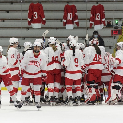 2021-2022Women's Ice Hockey